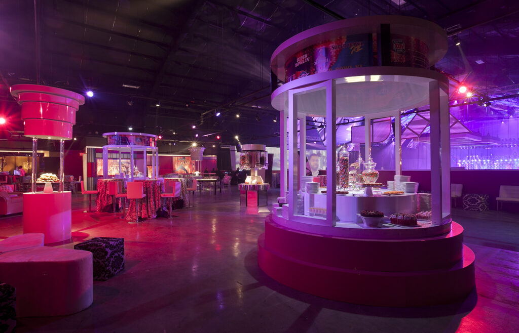 Event scenic fabrication - immersive stage design for gala